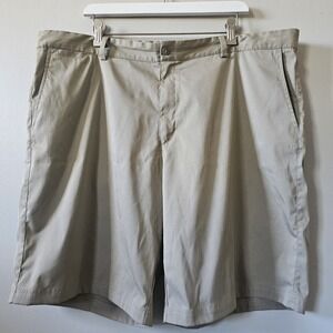 Nike Golf Shorts Men's Size 40 Khaki Beige Flat Front Stretch Dri Fit Tour